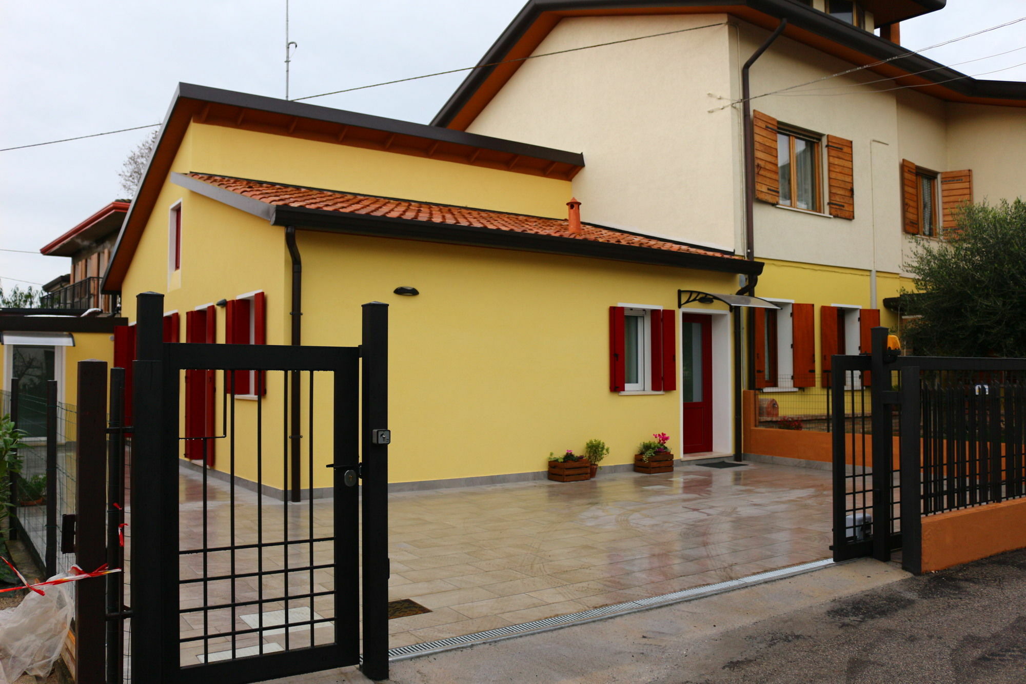 Вилла La Casa Di Rosy Местре Экстерьер фото